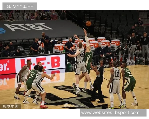 2016年NBA常规赛雄鹿队对阵鹈鹕队精彩回顾与赛后分析 2016年NBA常规赛雄鹿队对阵鹈鹕队精彩回顾与赛后分析