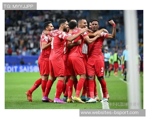 伊拉克足球队与国足激战正酣谁能在国际赛场上笑到最后 伊拉克足球队与国足激战正酣谁能在国际赛场上笑到最后