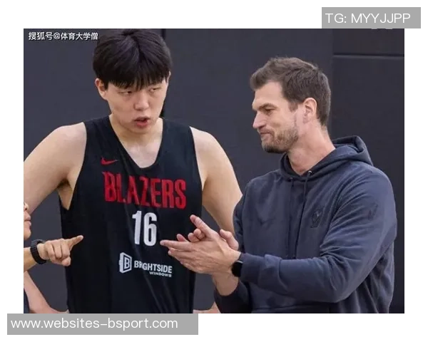 勇士与开拓者激战正酣腾讯直播精彩瞬间回顾与分析 勇士与开拓者激战正酣腾讯直播精彩瞬间回顾与分析